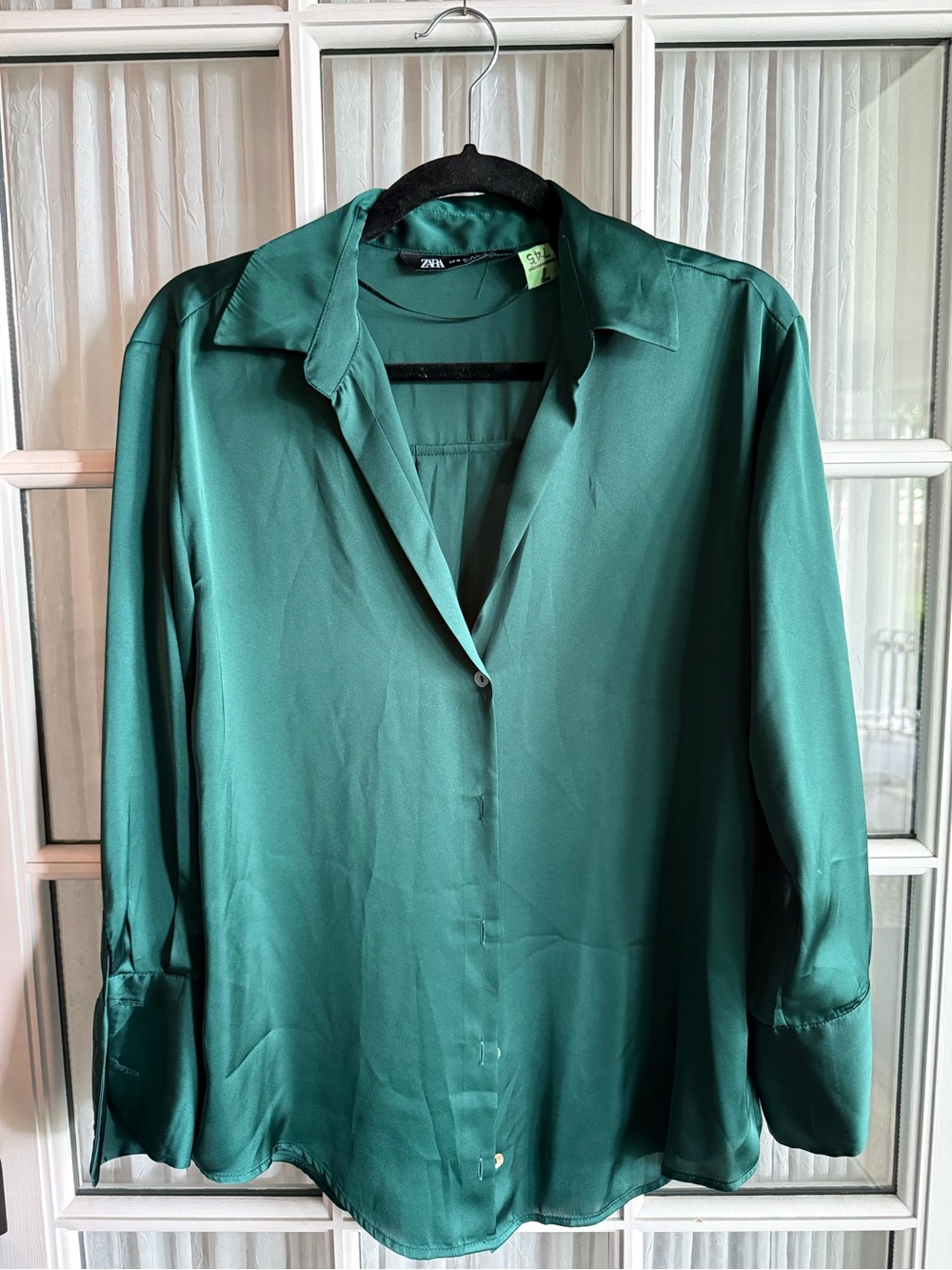 ZARA Women's Emerald Green Satin Button-Front Top Sz XS Blouse